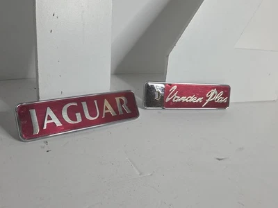1995 1996 1997 1998 1999 2000 01 02 2003 JAGUAR VANDEN PLAS TRUNK LID EMBLEM RED - Image 1 of 4