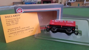 Vagón Dapol 7 tablones Nº 1, H Novis & Son, Tunbridge Wells, Edición Limitada, en caja - Imagen 1 de 10