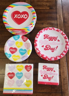 LOTE 144 piezas Feliz San Valentín Corazón Plato Servilleta Papel Cena Almuerzo A Granel XO Be Mine Foto 1 de 4