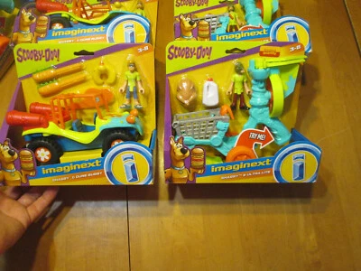 LOTE IMAGINEXT SCOOBY-DOO PELUDO Y ULTRA LITE + JUEGO DE BUGGY DUNE OFERTA Foto 1 de 4