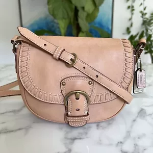 Coach Poppy Whipstitch Saddle Crossbody Bag Tan Beige Vachetta Leather Brass - Picture 1 of 19