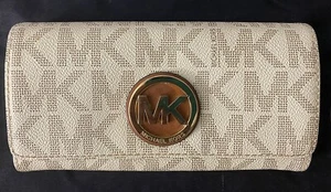 Leather Michael Kors Women Vanilla Signature Logo Wallet - Picture 1 of 11