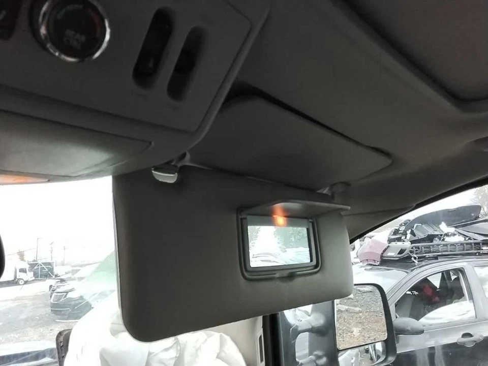 Used Right Sun Visor fits: 2012 Nissan Armada w/illumination primary lower LE R. - Изображение 1 из 4