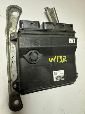 Módulo de controle de motor 2010 LEXUS ES350 computador ECU ECM PCM - 89661-33F40 - Imagem 1 de 3