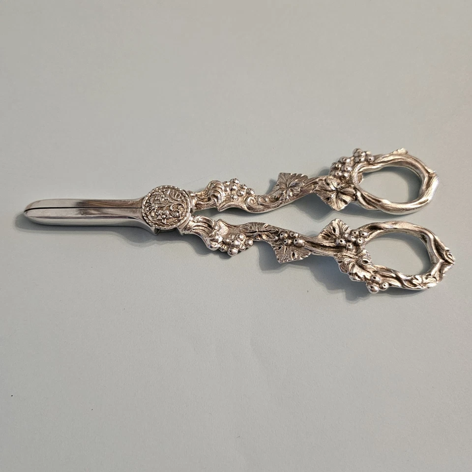 Grape Scissors Silver Plated Vintage Grapevine Fruit Decorative Collectable - Image 1 of 4