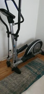 large trainer - Picture 1 of 8