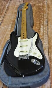 squier by fender stratocaster Korean 1989 samick electric guitar