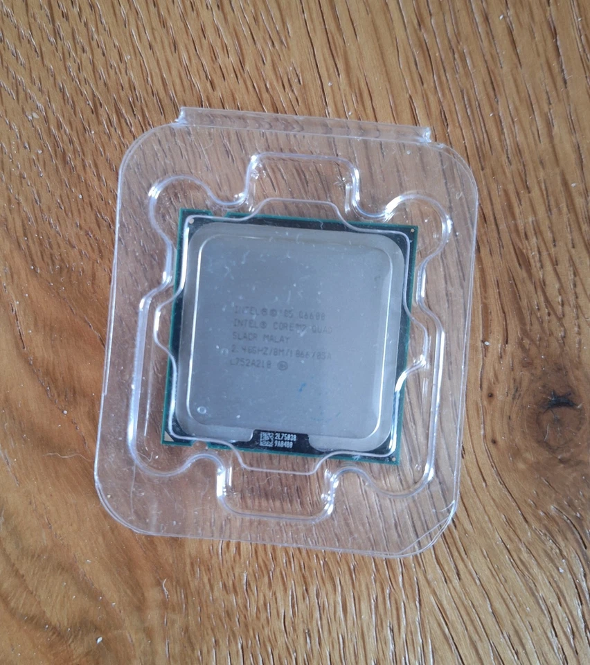 INTEL - CPU Processeur Core 2 Quad Q6600 à 2,4 GHz - Photo 1/1