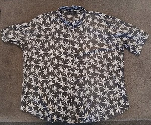 Mens Grey & White Short Sleeve Shirt With Palm Tree Pattern Size 3XL - Picture 1 of 6