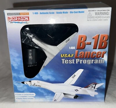 DRAGON WINGS 56310 压铸模型美国空军 B-1B Lancer - 1: 400 比例现成 — 第 1/4 张图片