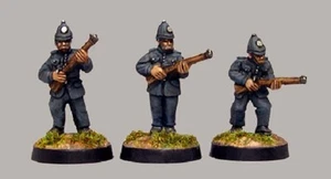 TQD MS6 20 mm Druckguss Zweiter Weltkrieg britische Polizei mit Gewehren (3 Figuren) - Bild 1 von 1