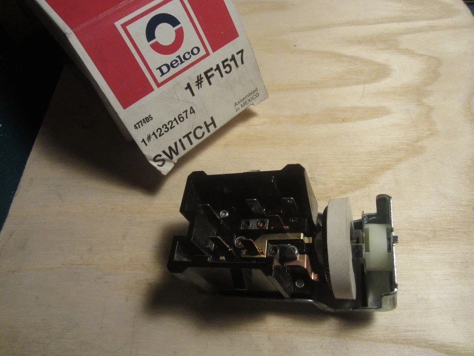 Ford Mercury Mustang Ranchero Cougar Capri 1977 78 79 interruptor de faros NORS Foto 1 de 1