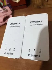 2 piezas Zinwell Powerline Ethernet Adaptador Kit de entrada salida Ethernet PLS-8111IL - Imagen 1 de 3