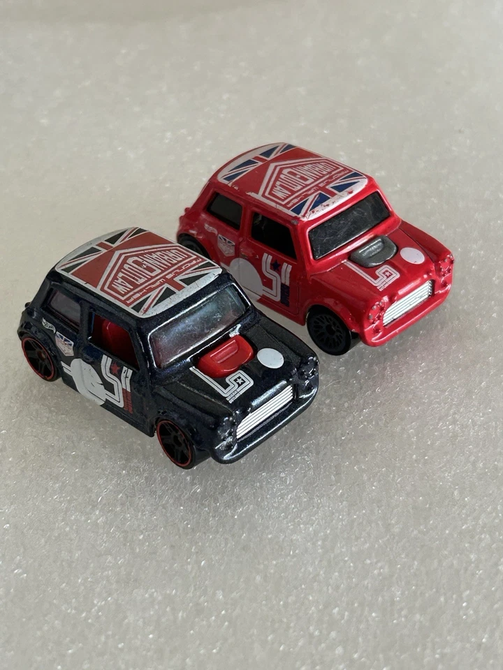 Hot Wheels 2 Morris Mini - Photo 1/4