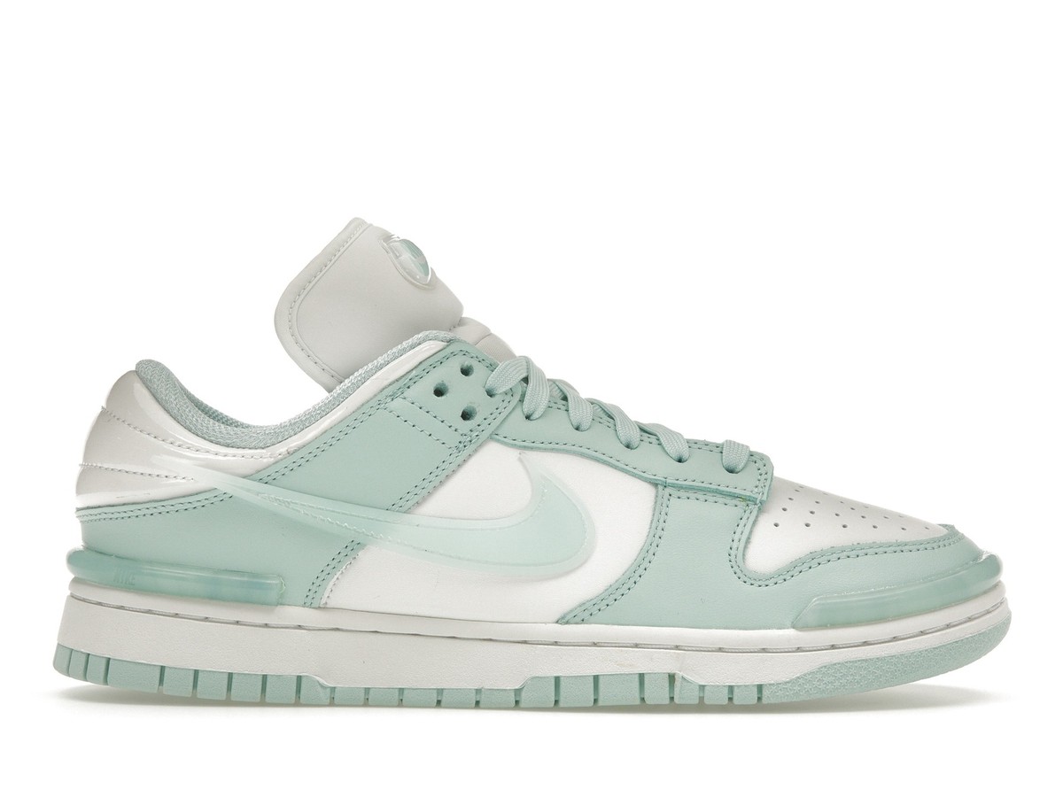 靴 Nike WMNS Dunk Low \"Ice White Green\" Women's Dunk Low 'Team Green and White' (DX5931-100) Release