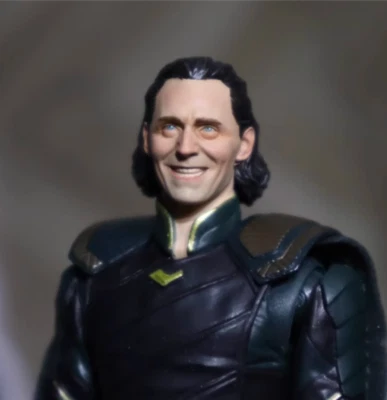 Figura de acción Mafex de 6"" cabeza tallada Loki Odison sonrisa pintada 1/12 Foto 1 de 3