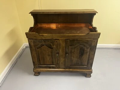 老式佛蒙特州黑尔家具铜衬里干水槽 — 第 1/4 张图片