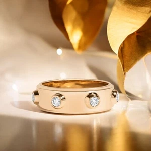 Banda de compromiso de oro amarillo de 14 k 0,70 quilates de diamante cultiva... - Imagen 1 de 8