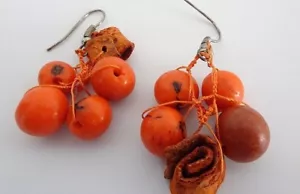 Pendientes de cascara de naranja y semillas selva amazonica - Imagen 1 de 3