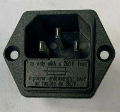 KALTGERÄTE-STECKER-EINBAU-BUCHSE MIT SICHERUNGSHALTER  / 5 STÜCK - Bild 1 von 2