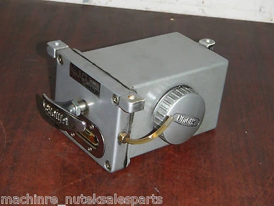 Showa Lubrication Unit EA-8_Y1982   EA8Y1982  Lube Unit - Image 1 of 4