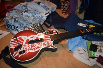 Nintendo Wii Guitar Hero Aerosmith Gibson Les Paul Red Octane 95339.491 non testato - Immagine 1 di 4