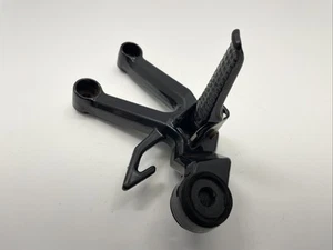 ♻️ Suzuki Sv650 S Sk6 2004 - 2009 Rear Right Side Footrest ♻️ - Picture 1 of 10