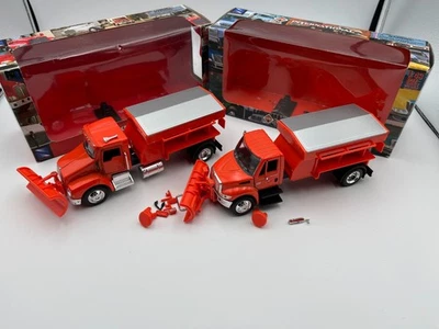 Lot of THREE- Snow Plow Spreader Truck 1:43 Die Cast Plastic New-Ray - Image 1 of 4