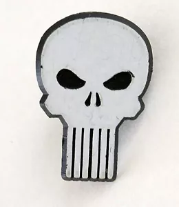 VINTAGE MARVEL PUNISHER LOGO SYMBOL PLASTIC PIN BUTTON BADGE FRANK CASTLE COMIC - Picture 1 of 3