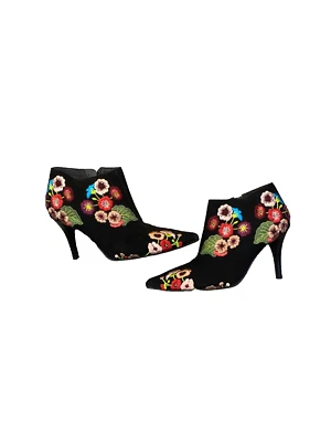 De Colección Beverly Feldman Mujeres Negro Floral Bordado Gamuza Tacón Botines Talla 7 Foto 1 de 4