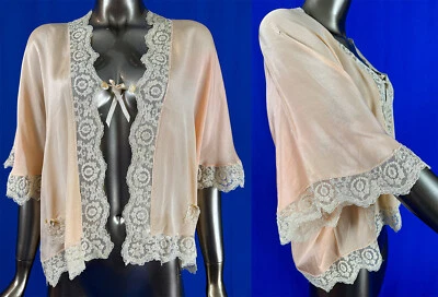 Bata chaqueta tocador de encaje roseta bordado pandereta seda rosa vintage Foto 1 de 2