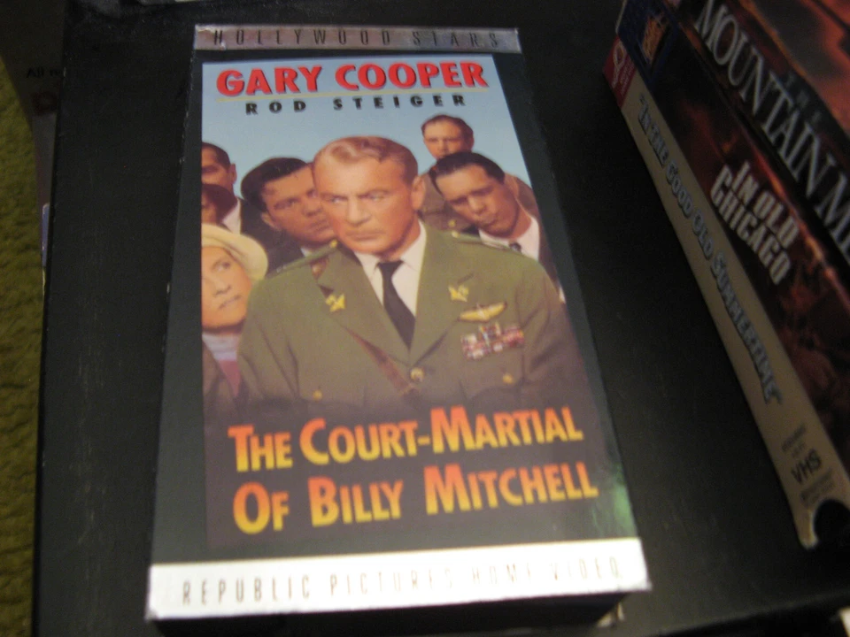 VHS-The Court Martial of Billy Mitchell-Gary Cooper-Rod Steiger Foto 1 de 1
