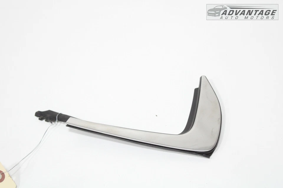 2019-2023 MAZDA 3 REAR LEFT SIDE DOOR CORNER WINDOW GLASS MOLDING OEM - Image 1 of 4