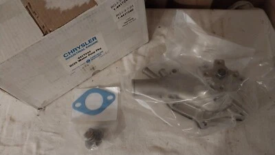 NEW Genuine Chrysler Motors H225 (3.7L) Water Pump Package 4417243 Therm 4417240 - image 1 of 4