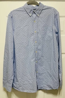 Camisa elástica Chaps con botones a lunares fácil cuidado Preppy grande azul Foto 1 de 4