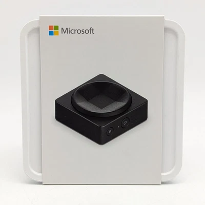 Microsoft Adaptive D-pad Button Black (J85-00001) Bluetooth & USB-C - Image 1 of 4