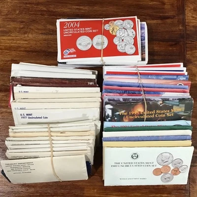 1965-2008 U.S. Mint Uncirculated Sets - Image 1 of 4