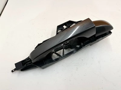 11-23 DODGE JOURNEY REAR LEFT LH DRIVER SIDE OUTER DOOR HANDLE BEZEL OEM - Imagem 1 de 4
