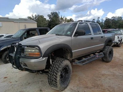 96 97 98 99 00 01 02 03 04 S10/S15/SONOMA TRUCK Radiator - Imagem 1 de 4