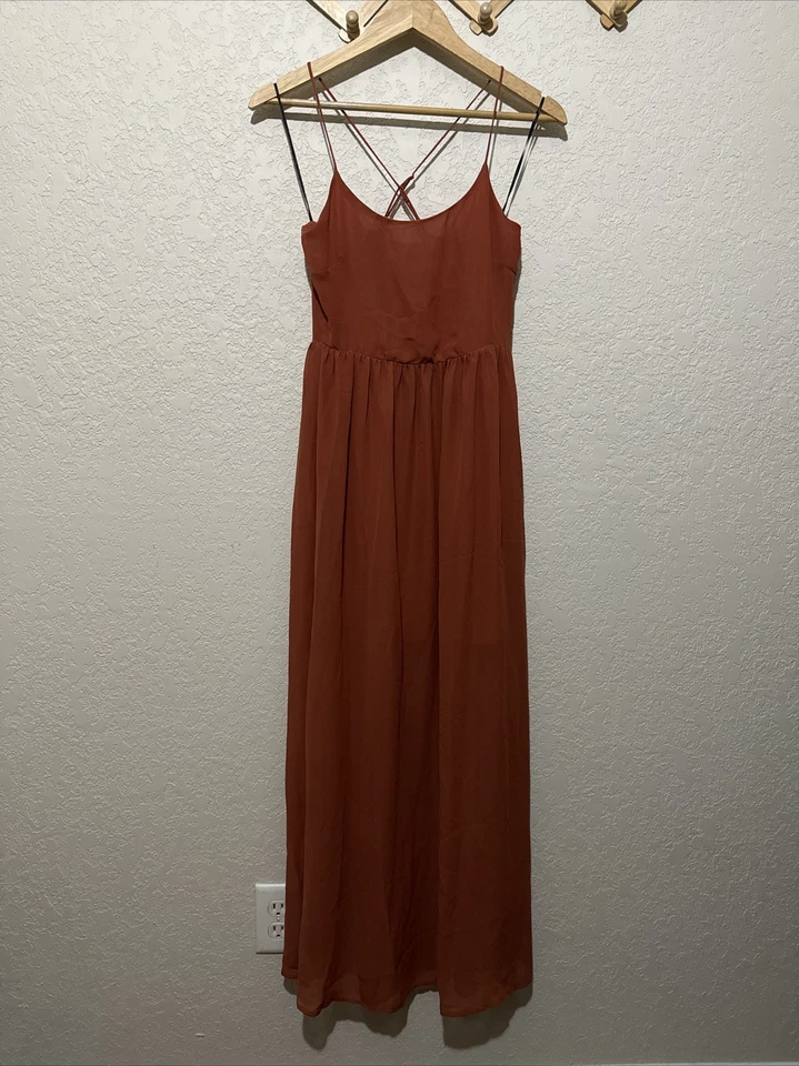 Maxi Vestido Freebird Espalda Entrecruzada Talla Pequeña Color Óxido Usado en Excelente Condición  Foto 1 de 4