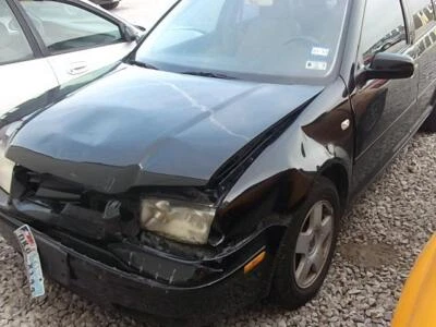 Puerta trasera izquierda vidrio trasero usado se adapta a: Volkswagen Jetta Sdn City 2002 solo Canadá Foto 1 de 4