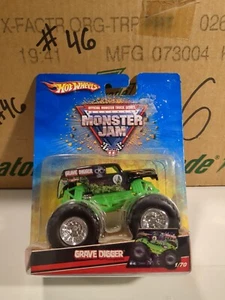 Mattel Monster Jam 1:64 Grave Digger Diecast Monster Truck - Picture 1 of 7