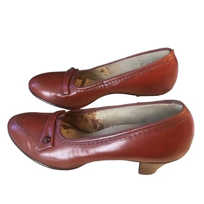 Vintage Livingston Bros Women’s Pumps 6.5 - Image 1 of 4