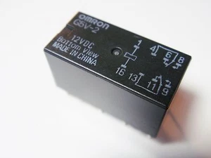 1x Relé 12V 2xUM 125V 2A OMRON G5V-2-12VDC Dorado #20-02 - Imagen 1 de 9