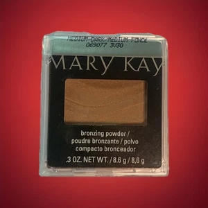 Mary Kay Bronzing Powder Medium-Dark #069077 .3 OZ Net Weight 8.6 g *NOS - Picture 1 of 1
