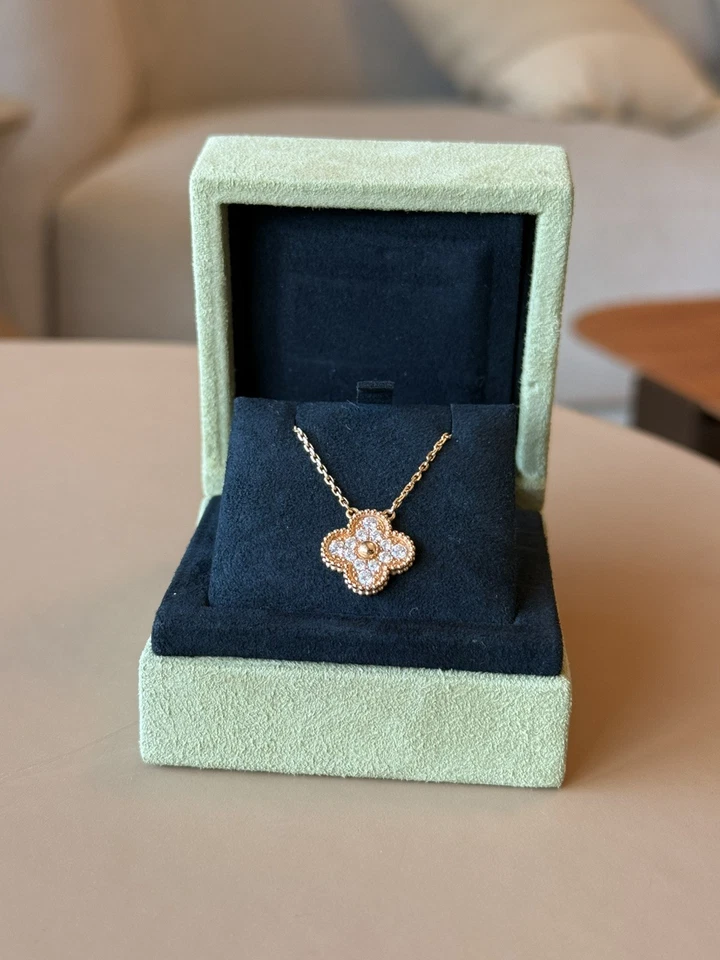 梵克雅宝 VCA 复古阿罕布拉玫瑰金钻石吊坠 带证书 — 第 1/4 张图片