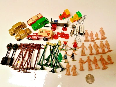 Cerca BACHMANN-HO, postes de teléfono, higos de granjero y camiones de carga y focos Varney Foto 1 de 4