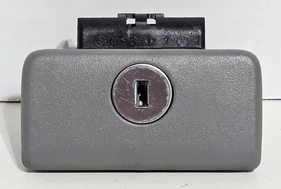 Pestillo de guantera Toyota Camry '02-06 compartimento mango '04-08 Solara OEM GRIS Foto 1 de 2