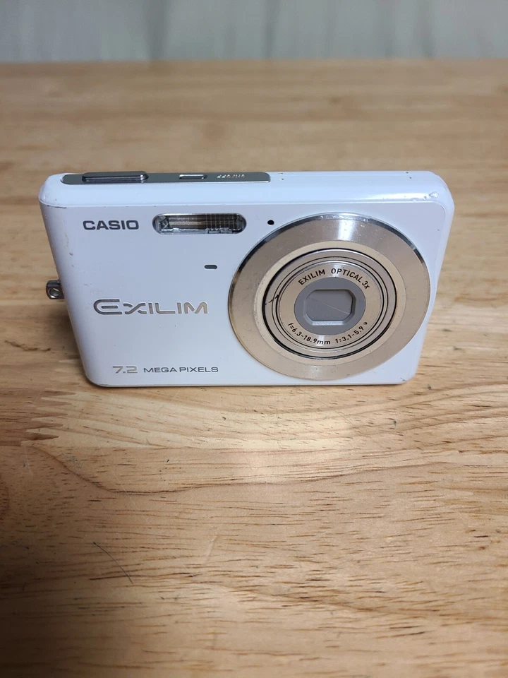 Casio Exilim Zoom White Ex-Z77 For Parts Not Working - Image 1 of 4