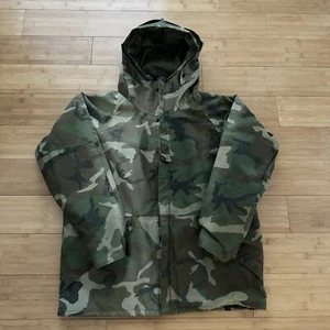 Chaqueta Parka Ejército de Estados Unidos USMC Clima Frío Húmedo ECWCS Woodland Goretex Talla Grande - Imagen 1 de 15